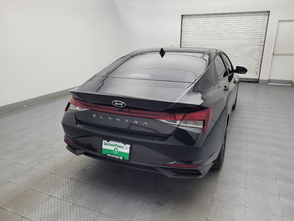 2021 Hyundai Elantra in Greenville, SC 29607 - 18129221 7