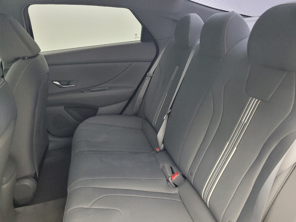 2021 Hyundai Elantra in Greenville, SC 29607 - 18129221 18