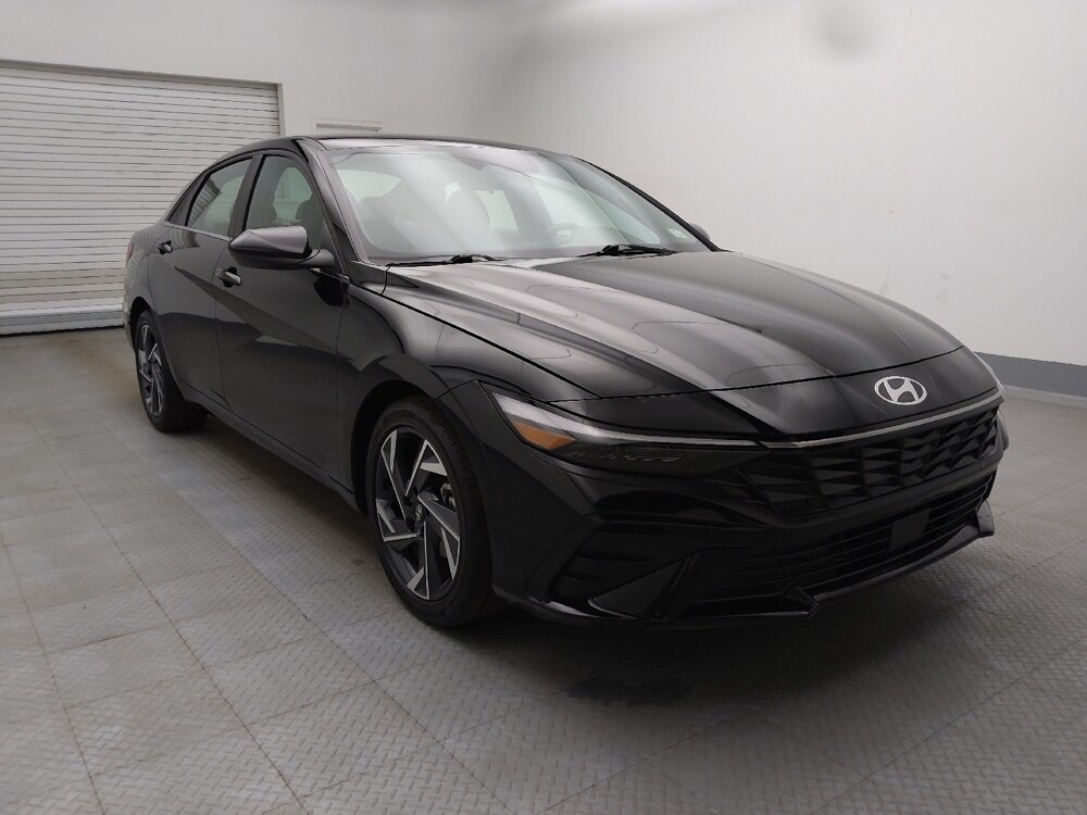 2025 Hyundai Elantra in Colorado Springs, CO 80909 - 18129242 13