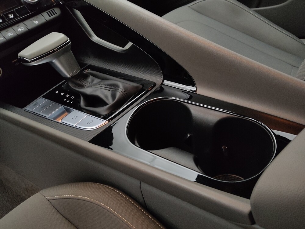 2025 Hyundai Elantra in Colorado Springs, CO 80909 - 18129242 26