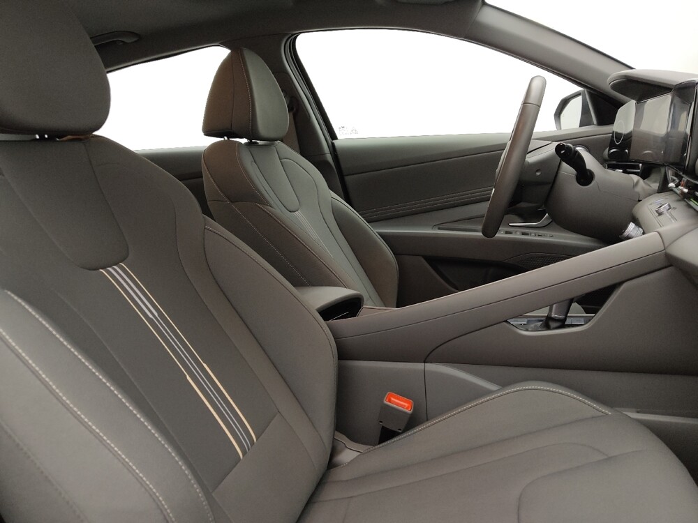 2025 Hyundai Elantra in Colorado Springs, CO 80909 - 18129242 21