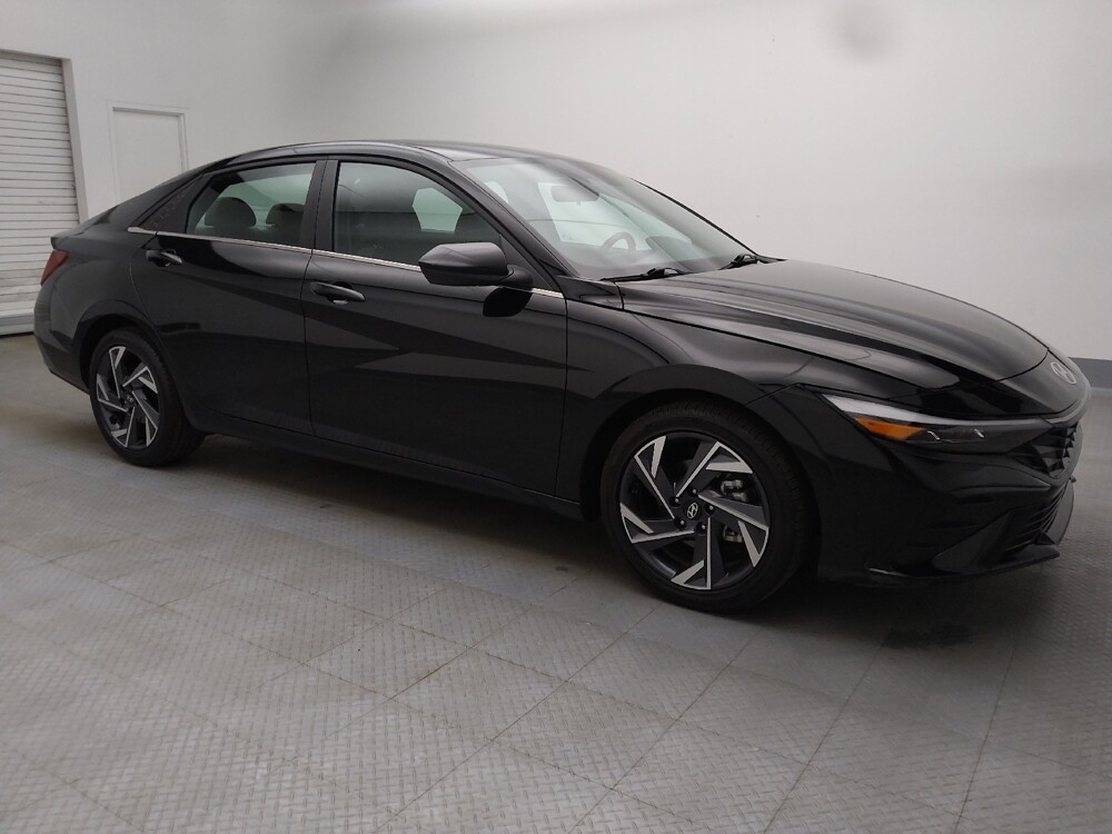 2025 Hyundai Elantra in Colorado Springs, CO 80909 - 18129242 11