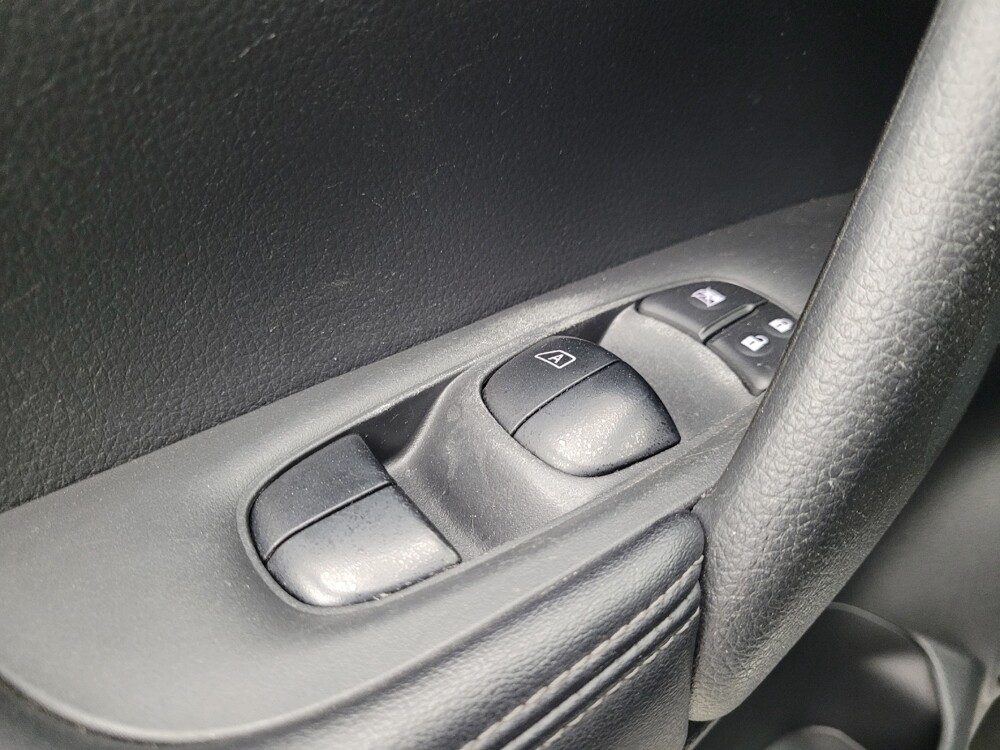 2018 Nissan Rogue in Memphis, TN 38128 - 18129246 27