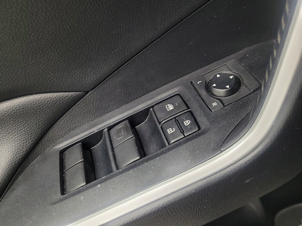 2019 Toyota RAV4 in Antioch, TN 37013 - 18129247 27