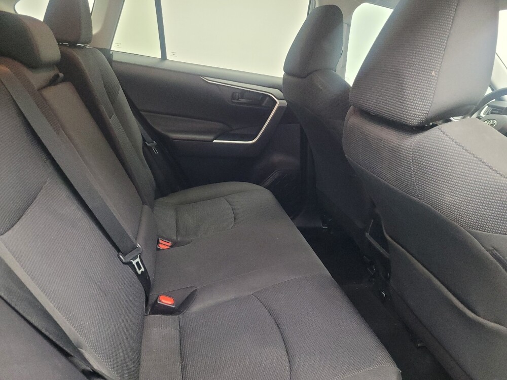 2019 Toyota RAV4 in Antioch, TN 37013 - 18129247 19