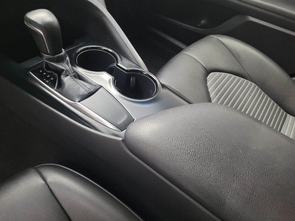 2018 Toyota Camry in Memphis, TN 38128 - 18129249 26