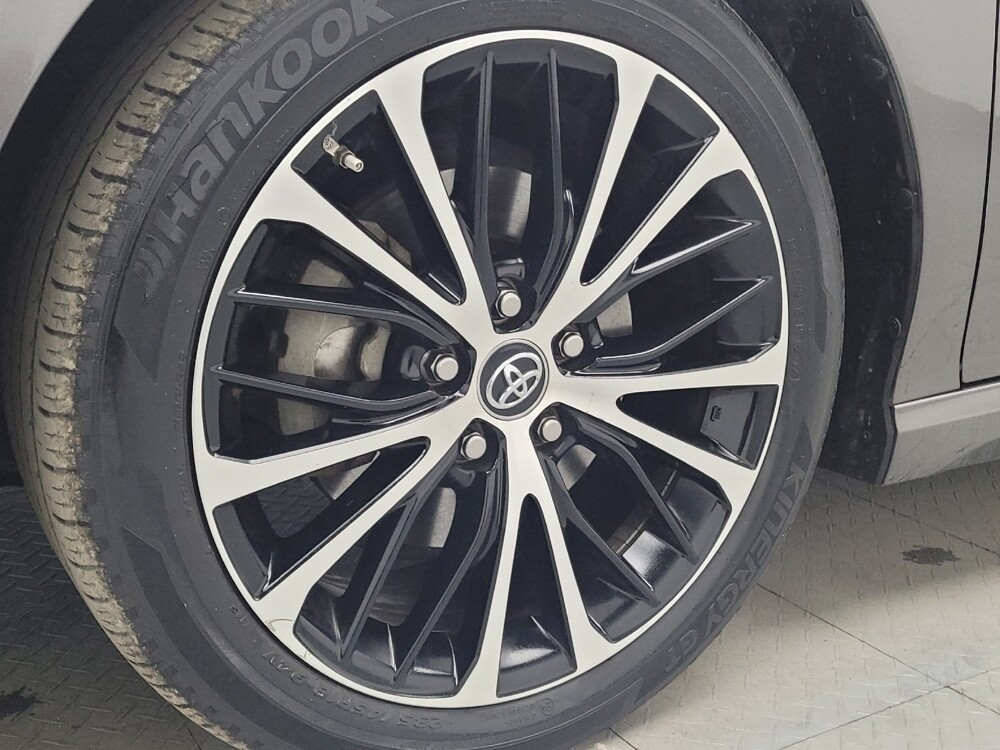 2018 Toyota Camry in Memphis, TN 38128 - 18129249 31