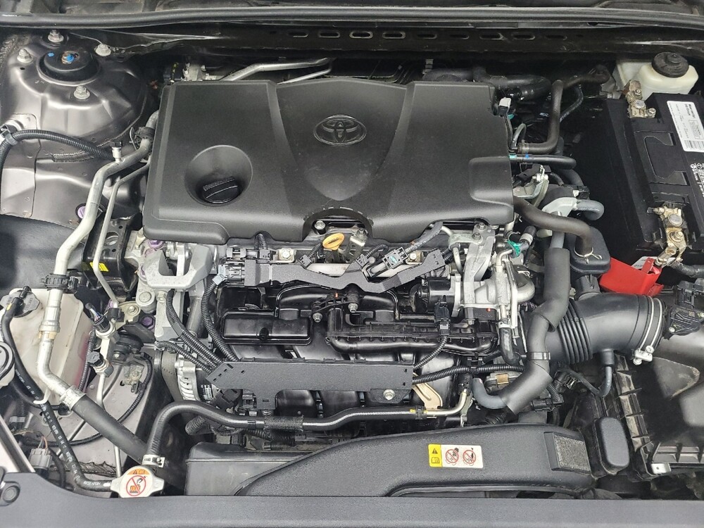 2018 Toyota Camry in Memphis, TN 38128 - 18129249 30