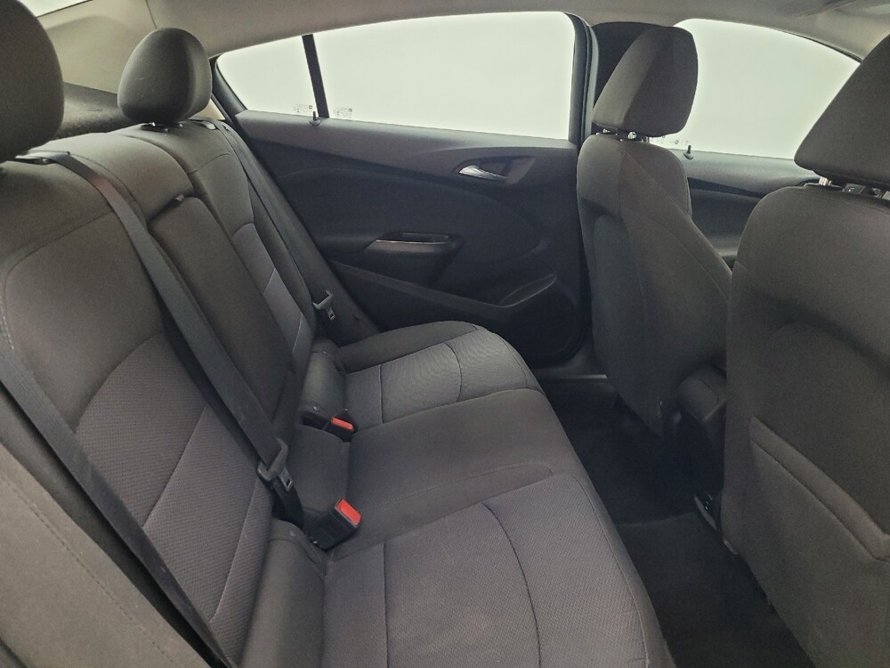 2018 Chevrolet Cruze in Memphis, TN 38128 - 18129254 19