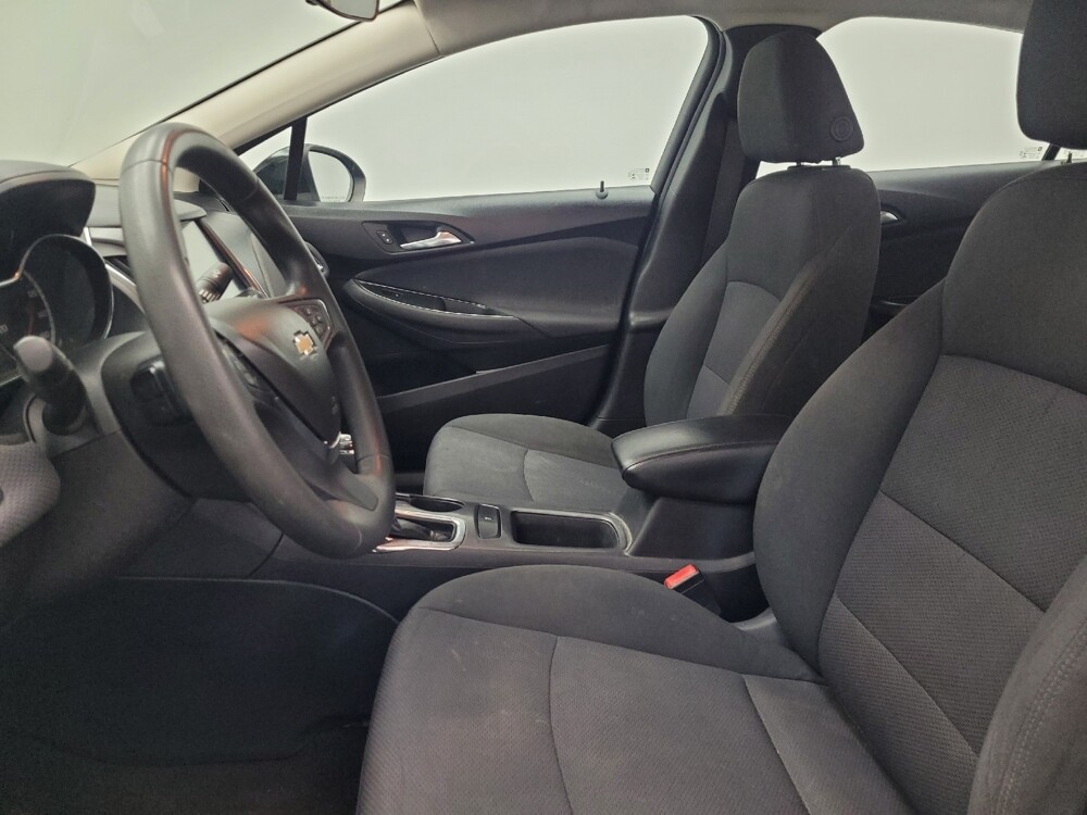 2018 Chevrolet Cruze in Memphis, TN 38128 - 18129254 17