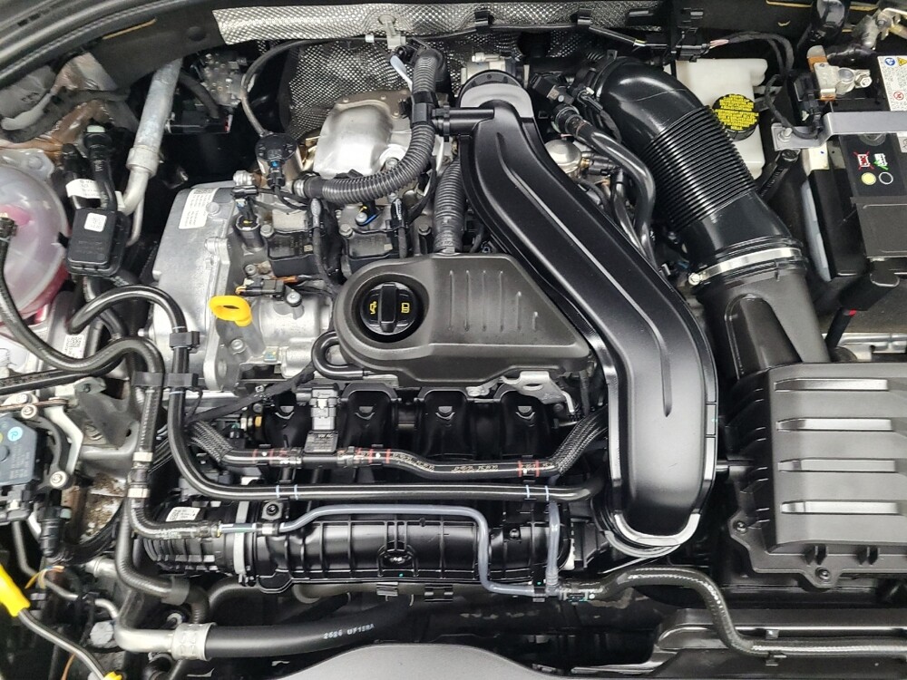 2025 Volkswagen Jetta in Madison, TN 37115 - 18129256 30