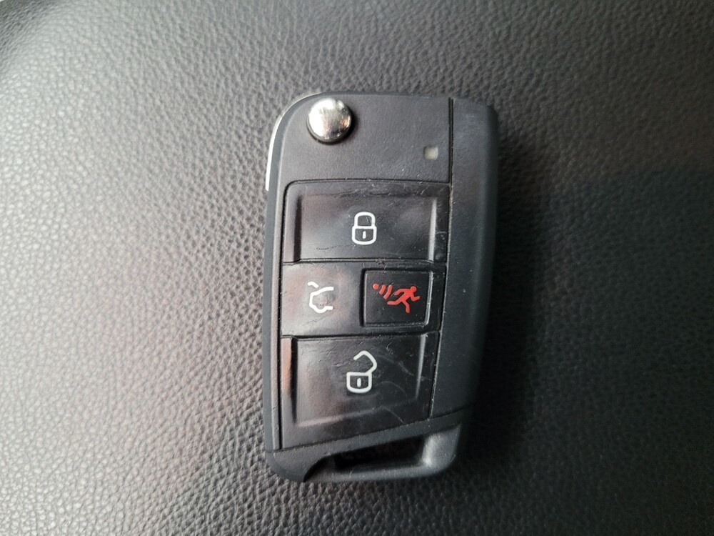 2025 Volkswagen Jetta in Madison, TN 37115 - 18129256 32