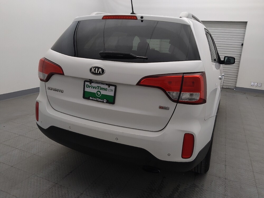 2015 Kia Sorento in Houston, TX 77074 - 18129275 7