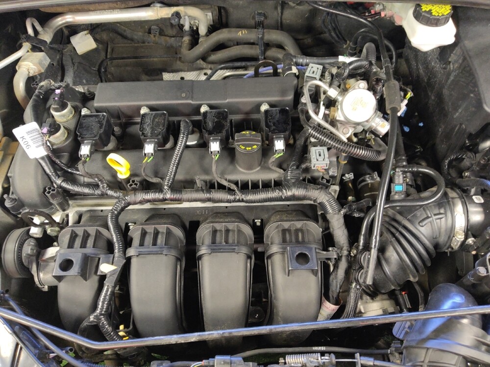 2018 Ford Focus in Houston, TX 77060 - 18129286 30