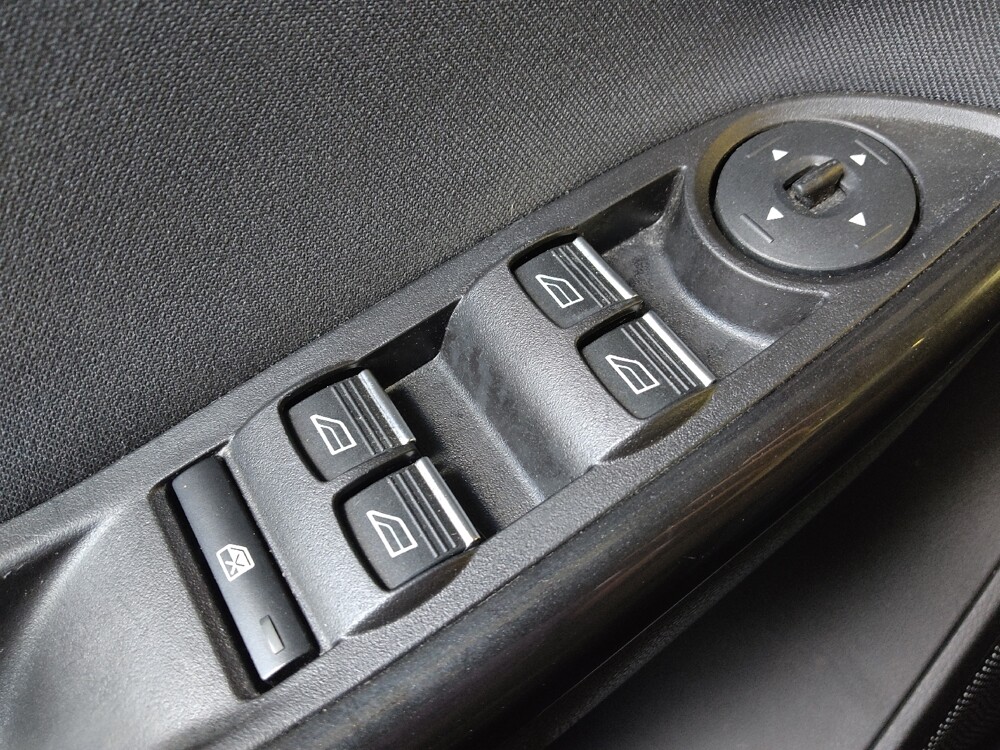 2018 Ford Focus in Houston, TX 77060 - 18129286 27