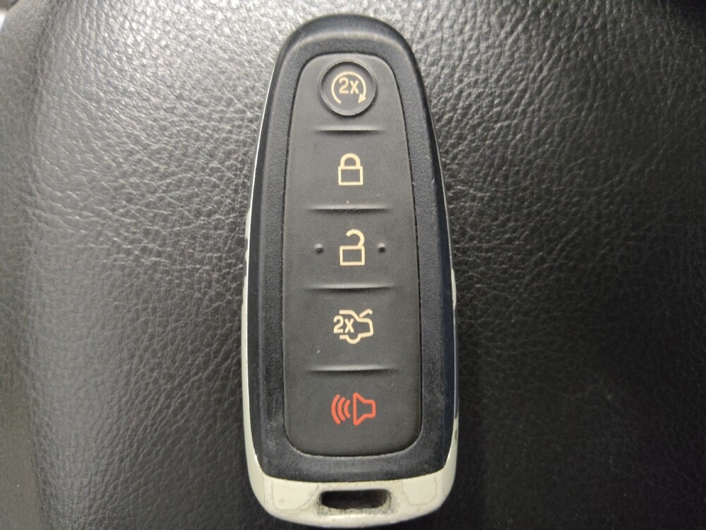 2018 Ford Focus in Houston, TX 77060 - 18129286 32