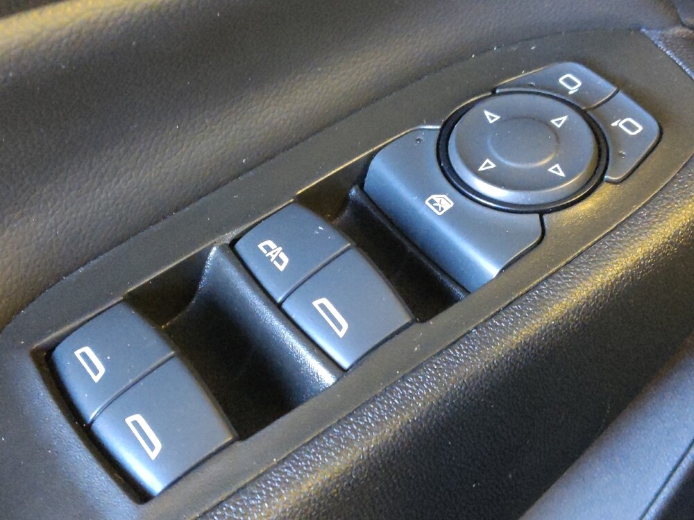 2022 Chevrolet Equinox in Baton Rouge, LA 70816 - 18129288 27