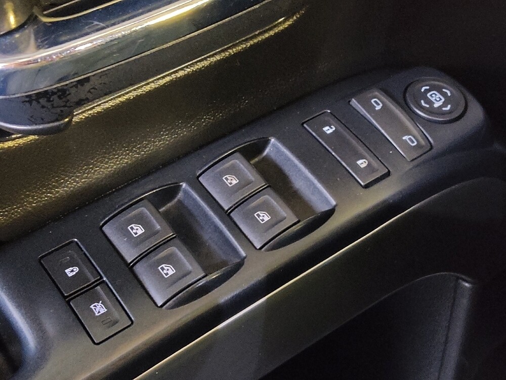 2019 Chevrolet Silverado 1500 in Houston, TX 77074 - 18129291 27