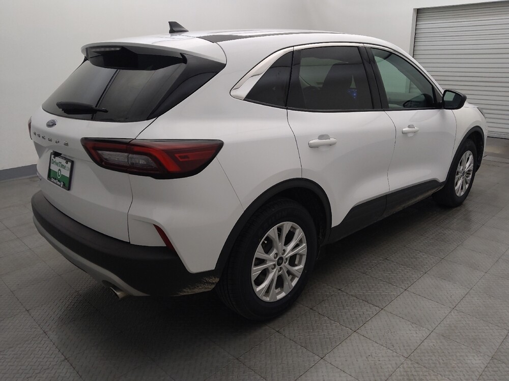 2024 Ford Escape in Houston, TX 77060 - 18129292 9