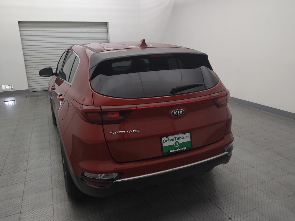 2020 Kia Sportage in Houston, TX 77034 - 18129300 6