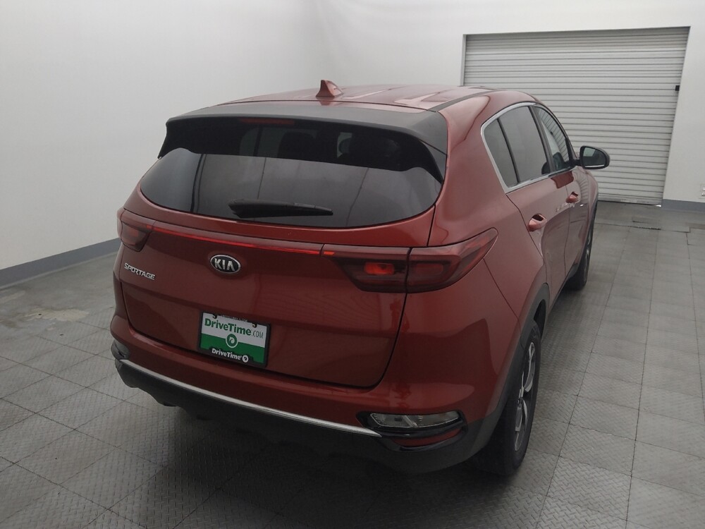 2020 Kia Sportage in Houston, TX 77034 - 18129300 7