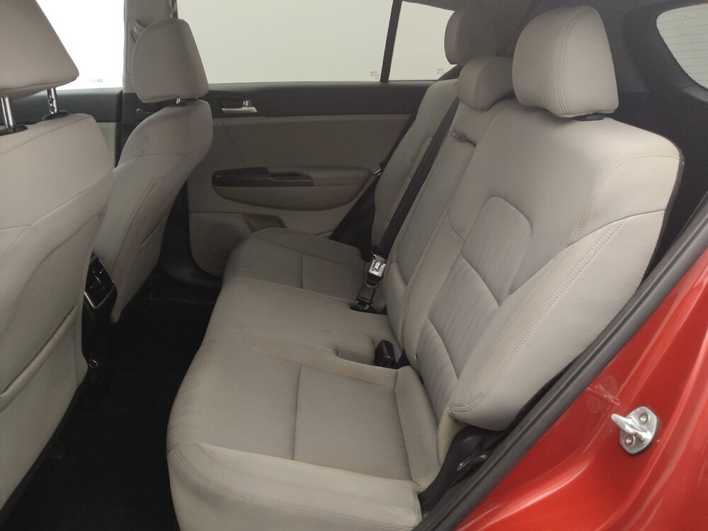 2020 Kia Sportage in Houston, TX 77034 - 18129300 18