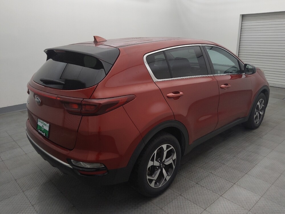 2020 Kia Sportage in Houston, TX 77034 - 18129300 9