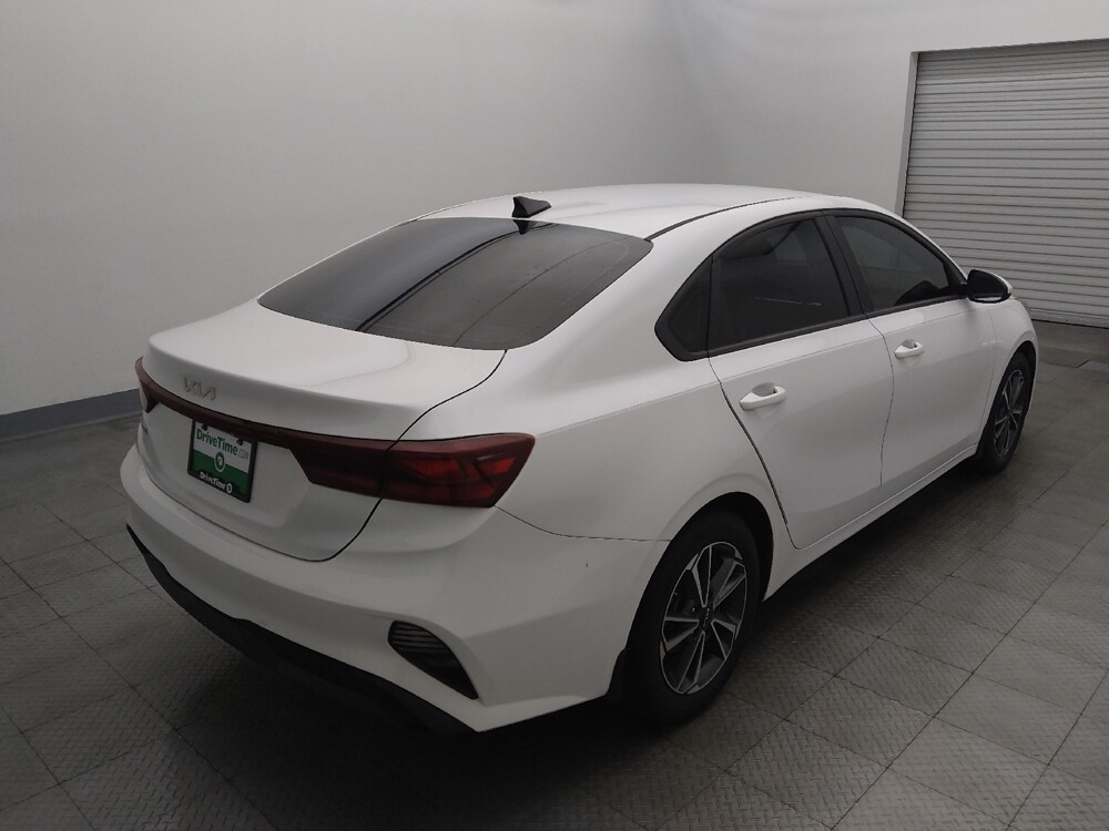 2022 Kia Forte in Metairie, LA 70006 - 18129301 9