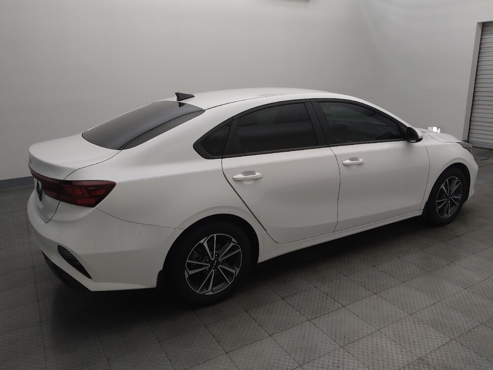 2022 Kia Forte in Metairie, LA 70006 - 18129301 10