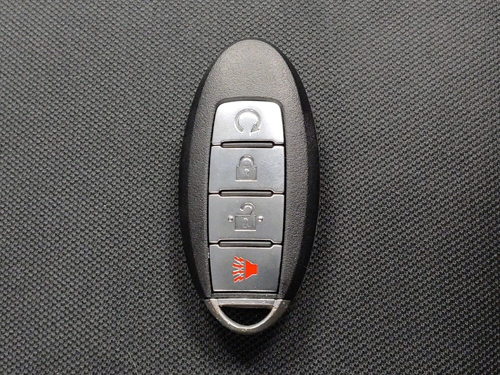 2018 Nissan Pathfinder in Houston, TX 77034 - 18129304 32