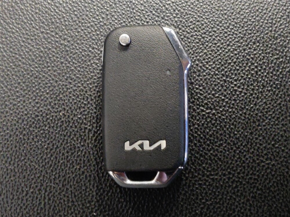 2022 Kia Forte in Live Oak, TX 78233 - 18129305 32