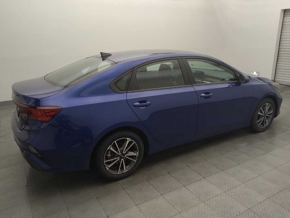 2022 Kia Forte in Live Oak, TX 78233 - 18129305 10