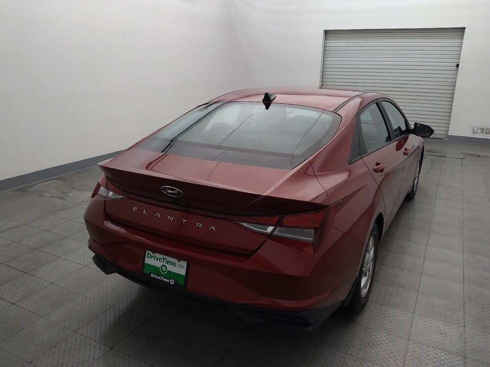 2023 Hyundai Elantra in Houston, TX 77060 - 18129307 7