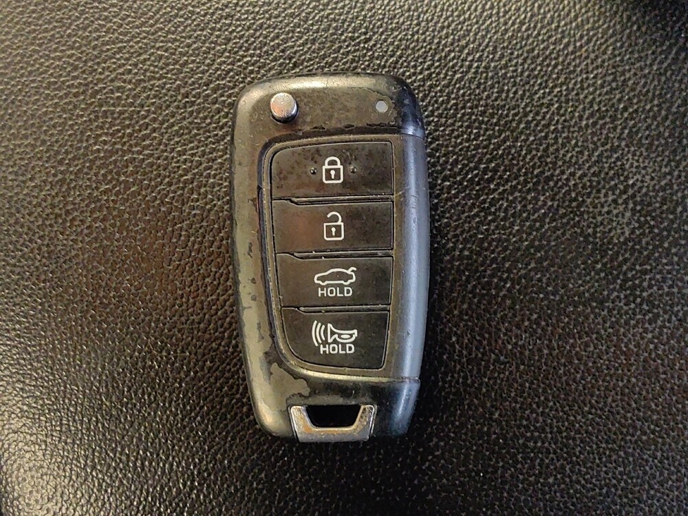 2023 Hyundai Elantra in Houston, TX 77060 - 18129307 32