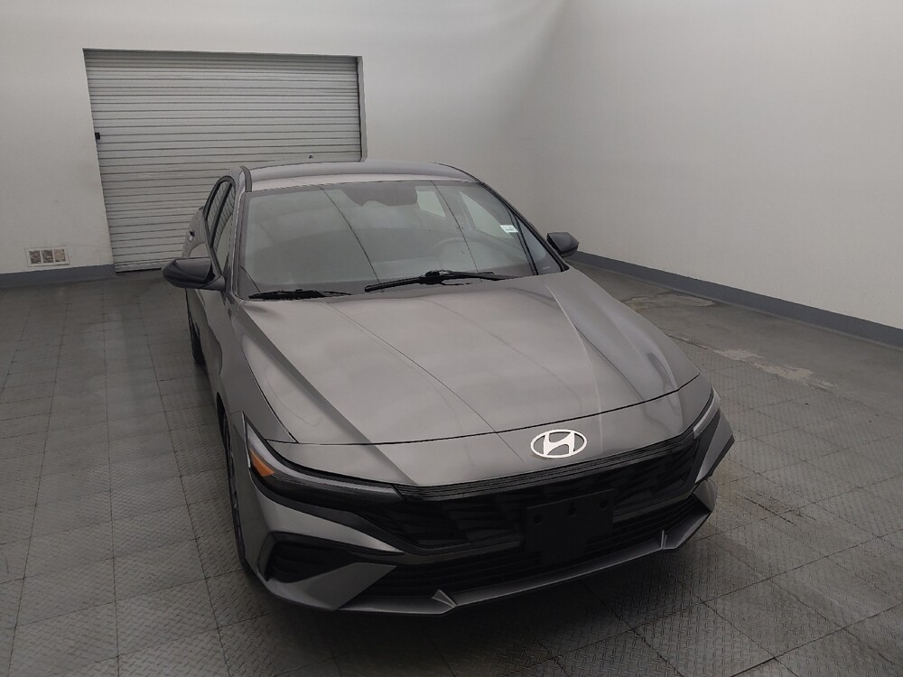 2025 Hyundai Elantra in Houston, TX 77034 - 18129308 14