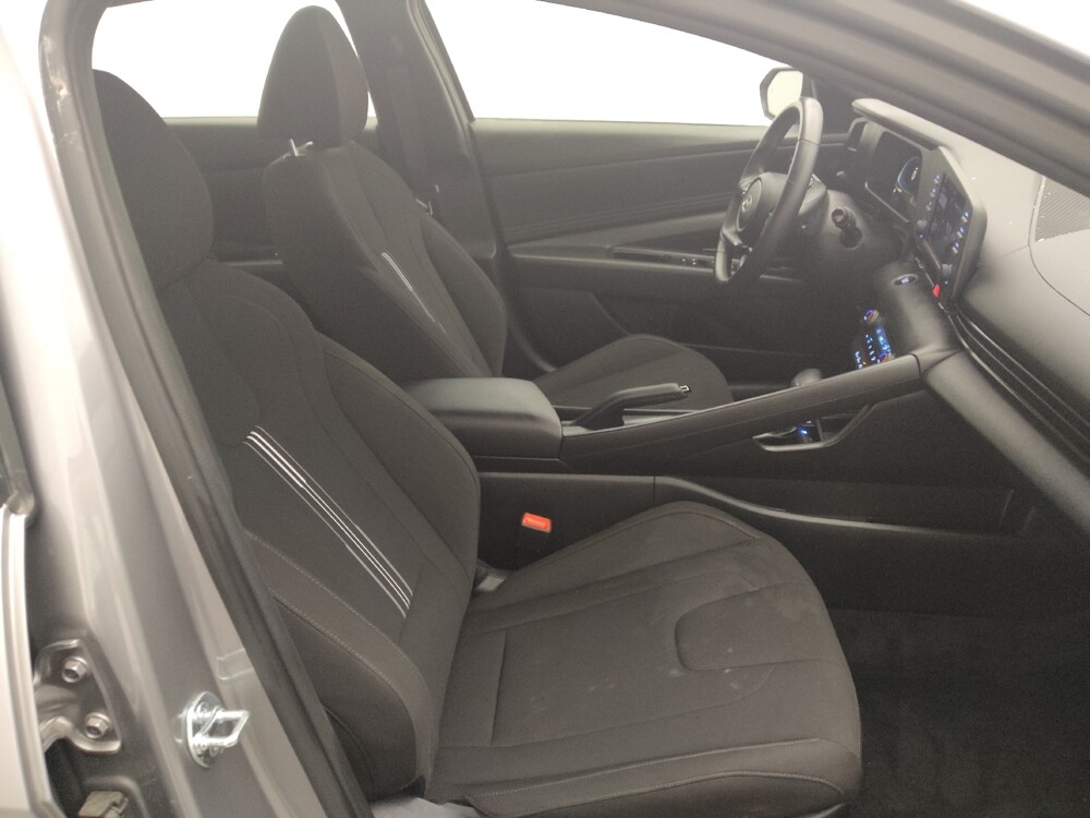 2025 Hyundai Elantra in Houston, TX 77034 - 18129308 21