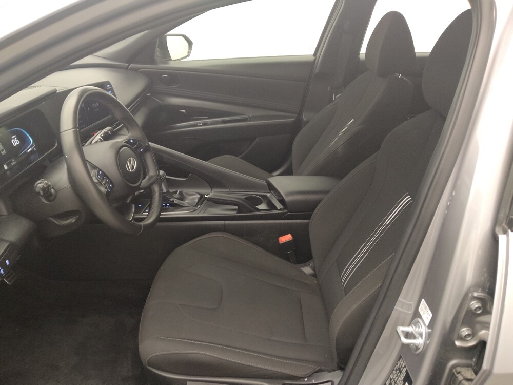 2025 Hyundai Elantra in Houston, TX 77034 - 18129308 17