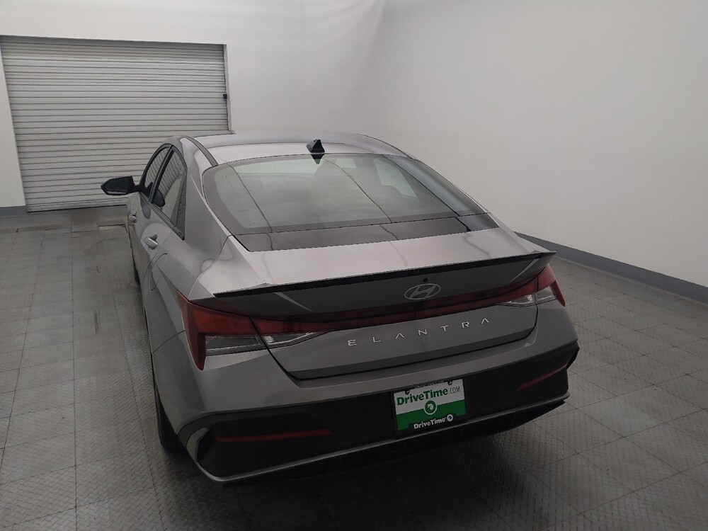 2025 Hyundai Elantra in Houston, TX 77034 - 18129308 6
