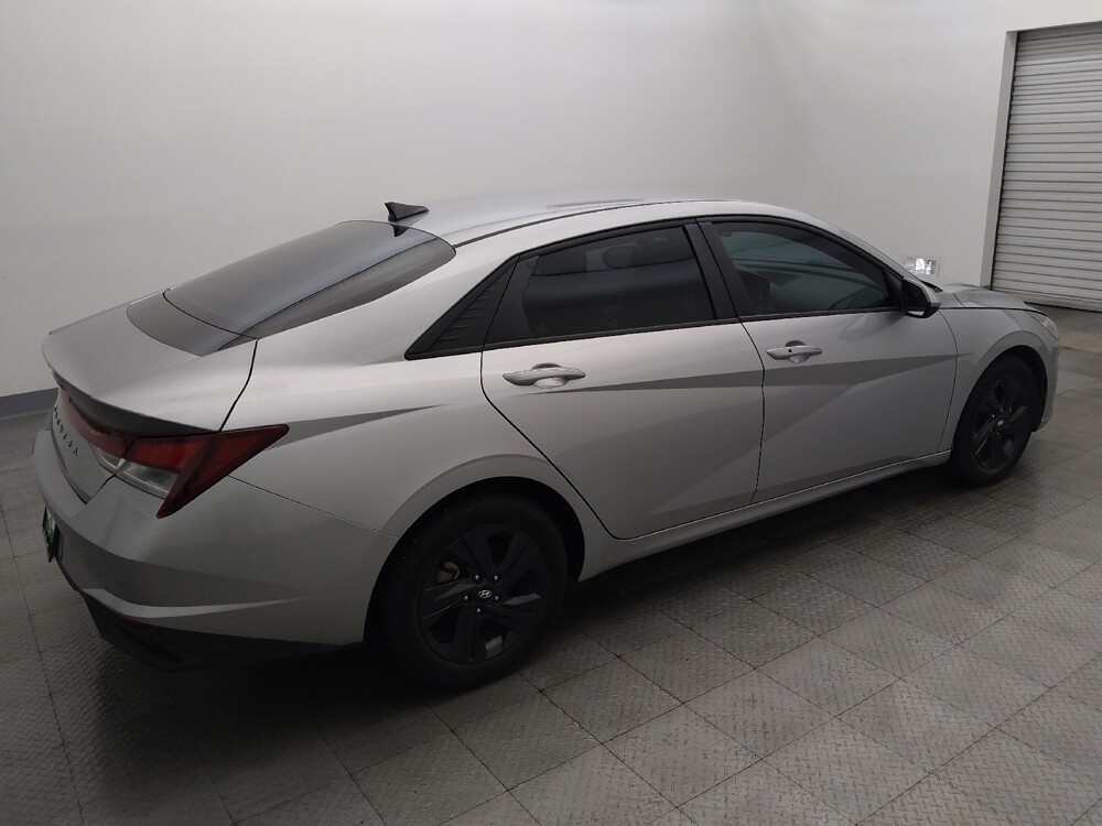 2023 Hyundai Elantra in Houston, TX 77074 - 18129309 10
