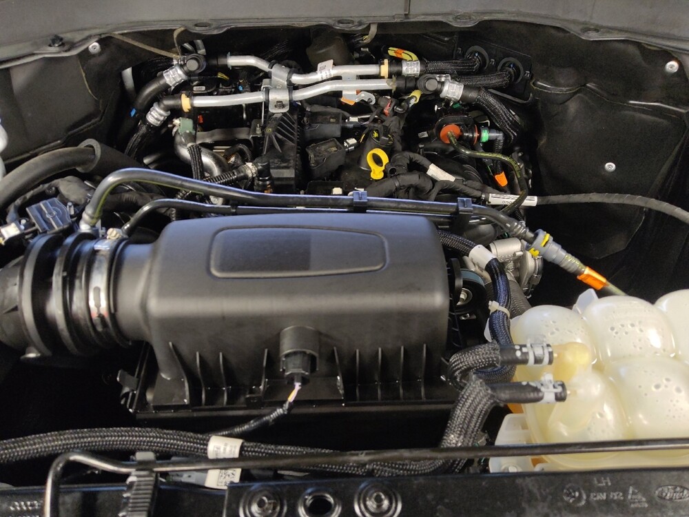 2022 Ford Explorer in Metairie, LA 70006 - 18129313 30