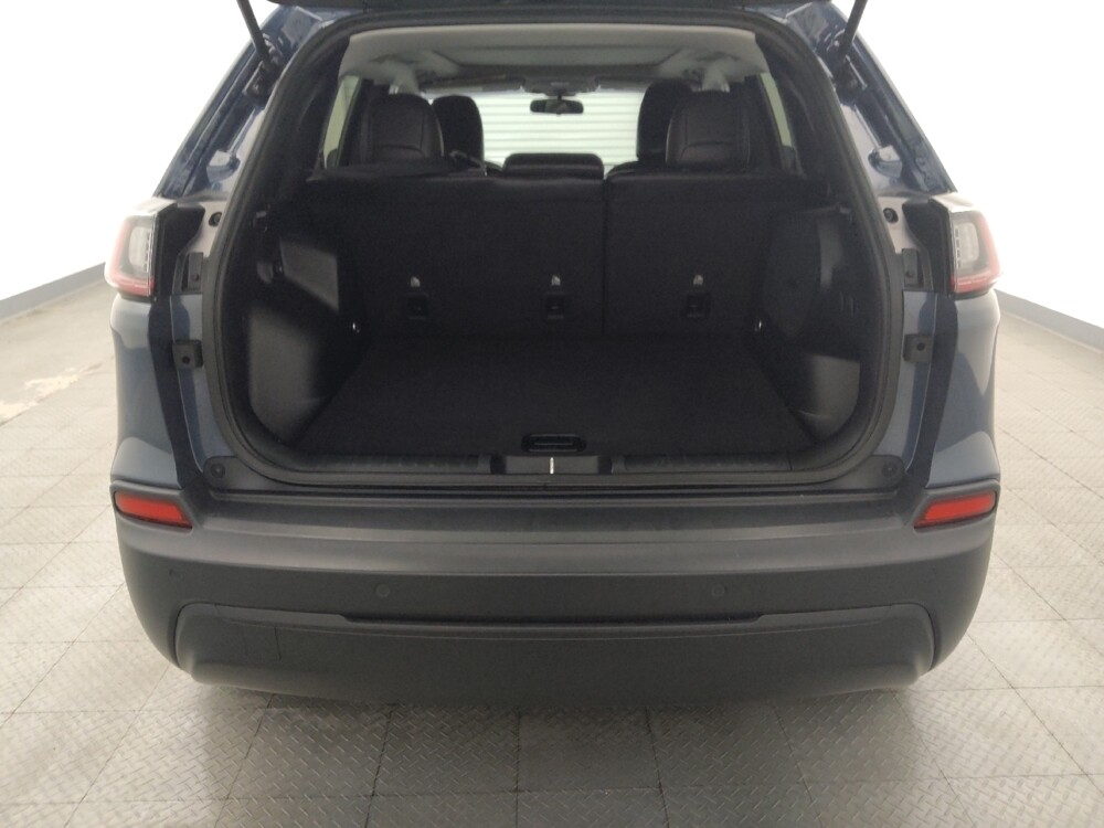 2020 Jeep Cherokee in Houston, TX 77060 - 18129316 29