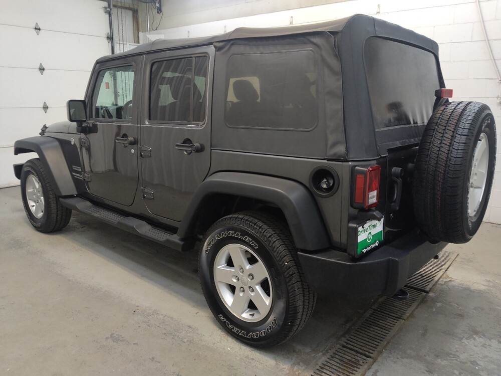 2017 Jeep Wrangler in Fairfield, OH 45014 - 18129317 3