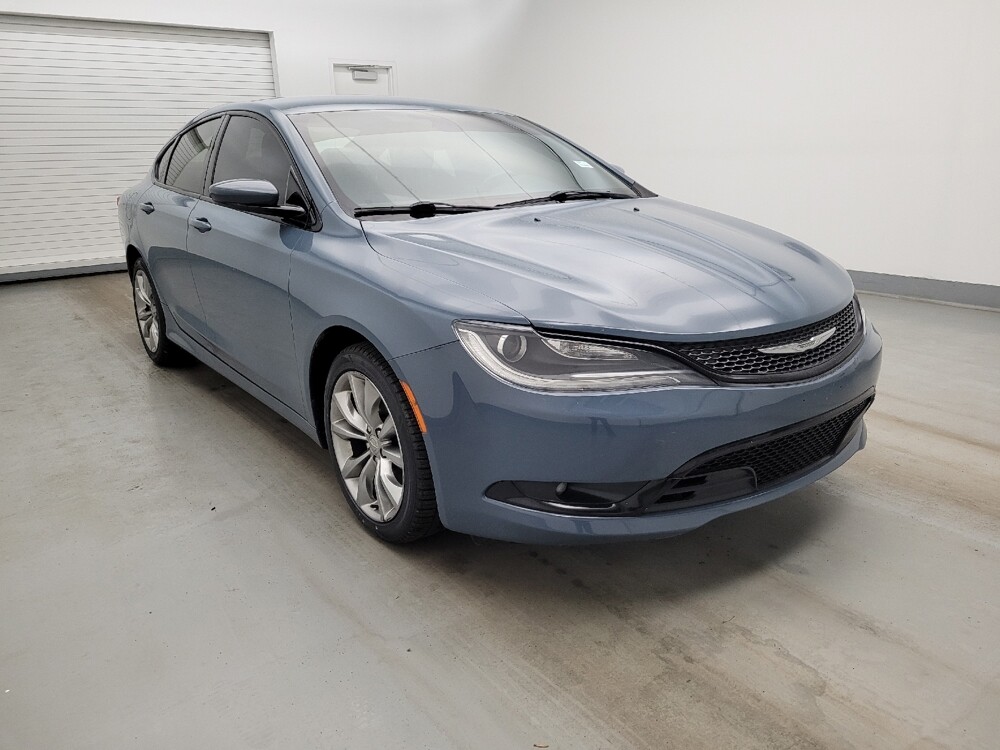 2015 Chrysler 200 in Fairfield, OH 45014 - 18129319 13