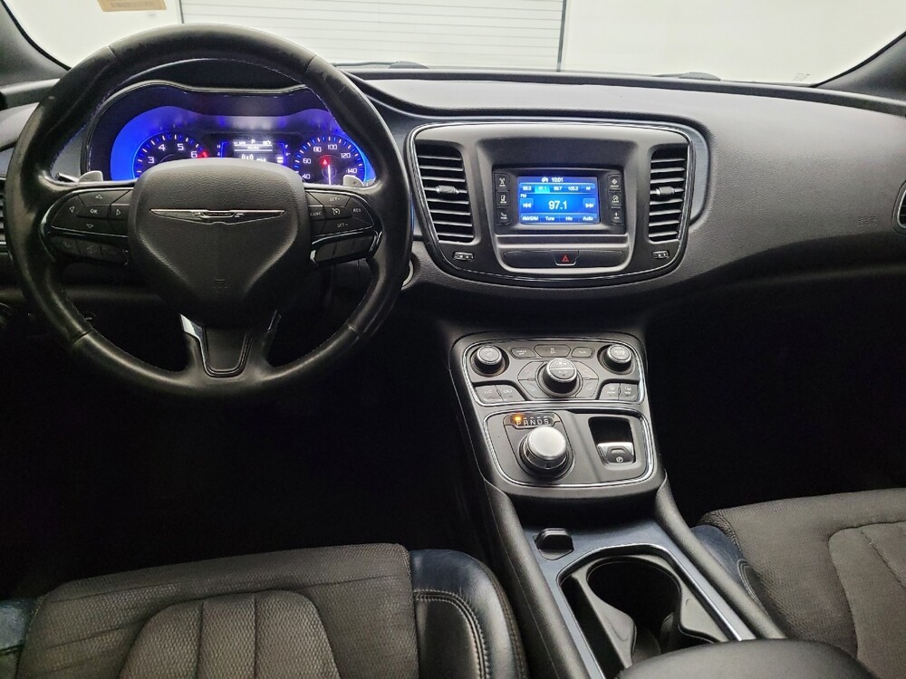 2015 Chrysler 200 in Fairfield, OH 45014 - 18129319 22