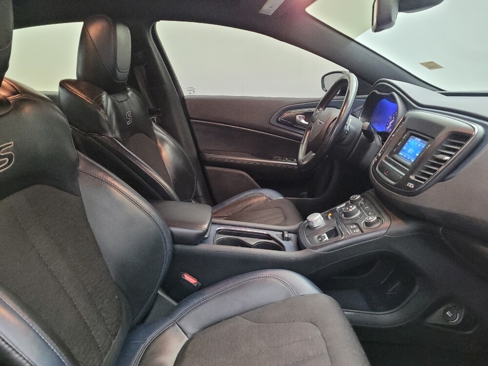 2015 Chrysler 200 in Fairfield, OH 45014 - 18129319 21