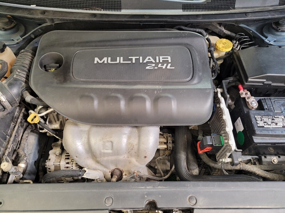 2015 Chrysler 200 in Fairfield, OH 45014 - 18129319 30