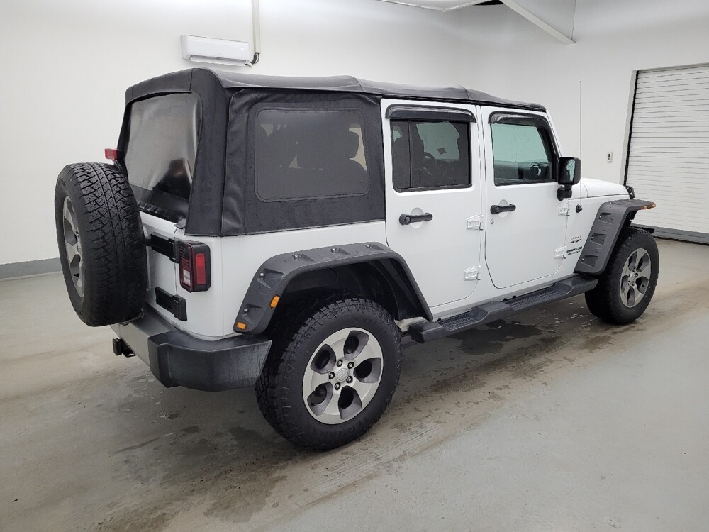 2016 Jeep Wrangler in Louisville, KY 40258 - 18129322 10