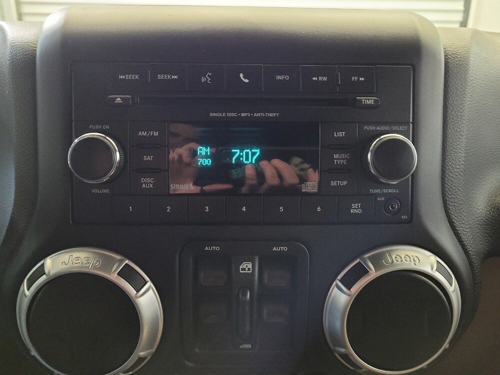 2016 Jeep Wrangler in Louisville, KY 40258 - 18129322 25