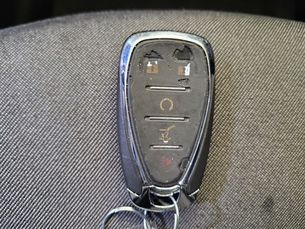 2018 Chevrolet Equinox in Columbus, OH 43228 - 18129323 32