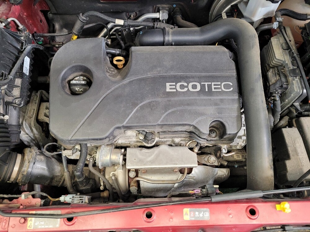 2018 Chevrolet Equinox in Columbus, OH 43228 - 18129323 30